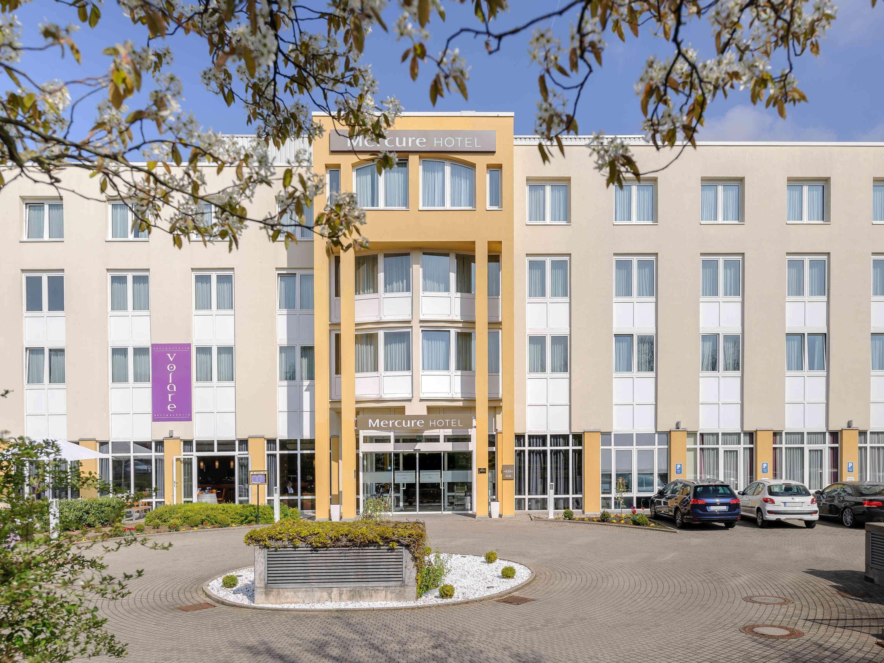 Mercure Hotel Stuttgart Герлинген Экстерьер фото