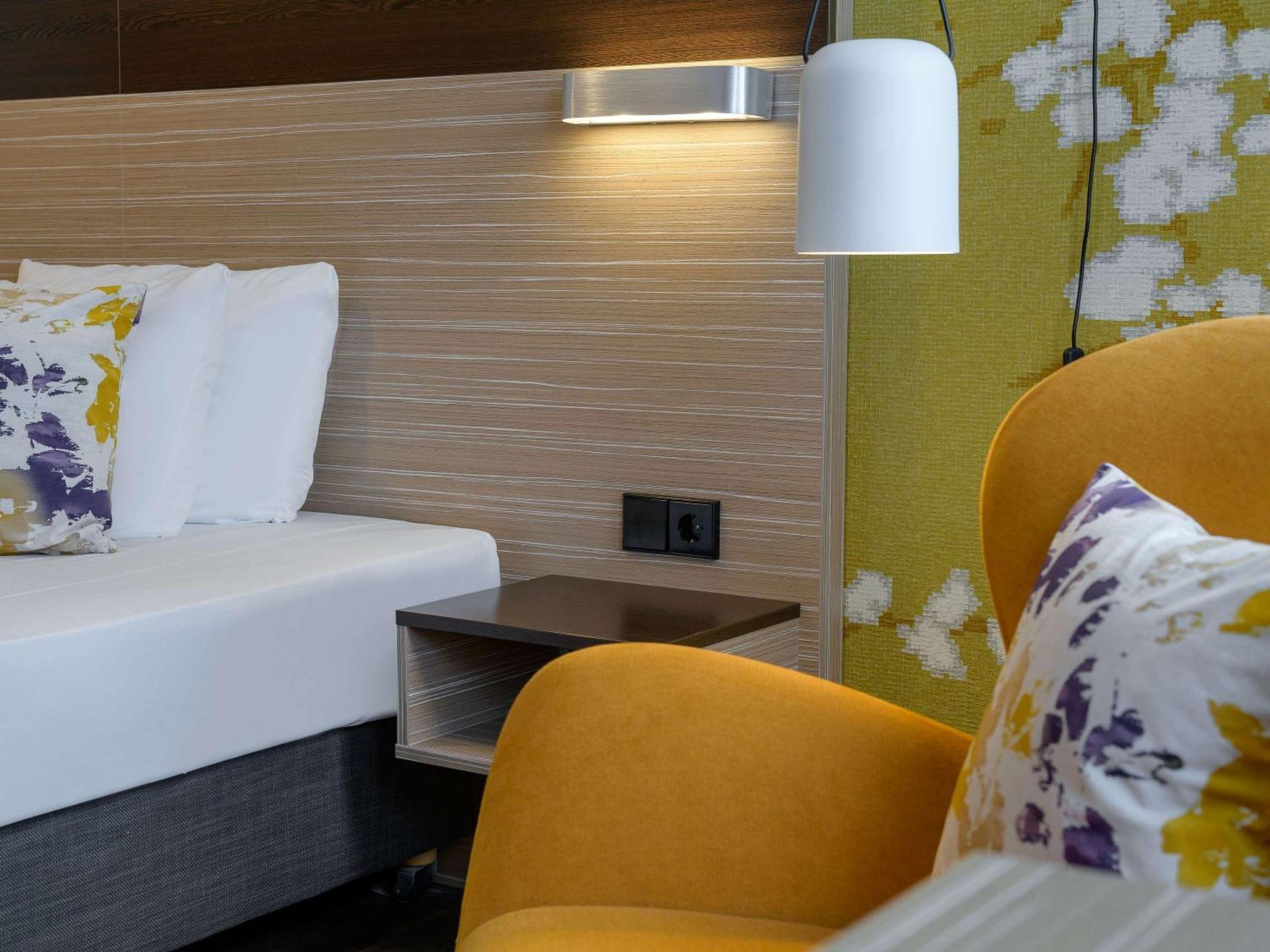 Mercure Hotel Stuttgart Герлинген Экстерьер фото