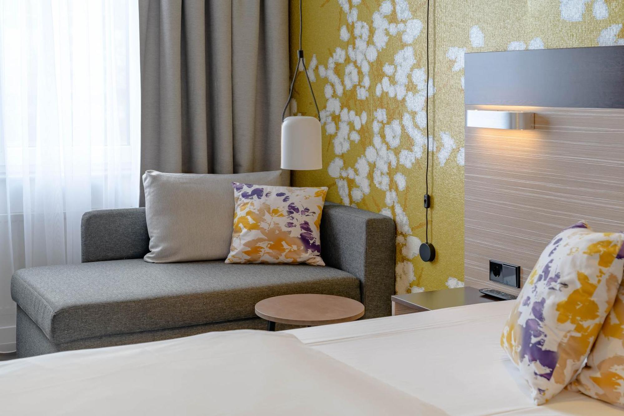 Mercure Hotel Stuttgart Герлинген Экстерьер фото