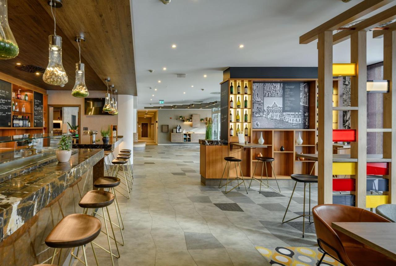 Mercure Hotel Stuttgart Герлинген Экстерьер фото